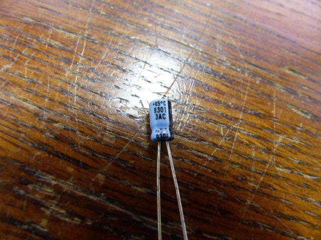 MARCON CESSM1E6R8 Qty of 200 per Lot 6.8UF 25V 4X7MM 85 DEG. MARCON