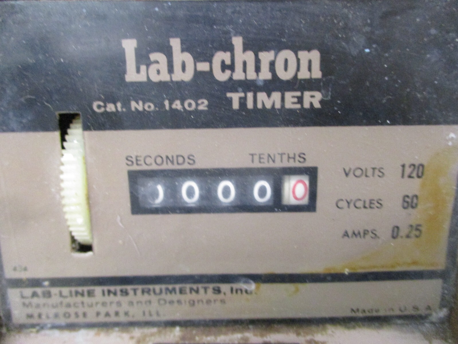Lab-Chron 1402 Timer 120 Volts 60 Cycles 0.25 Amps A6529WVS