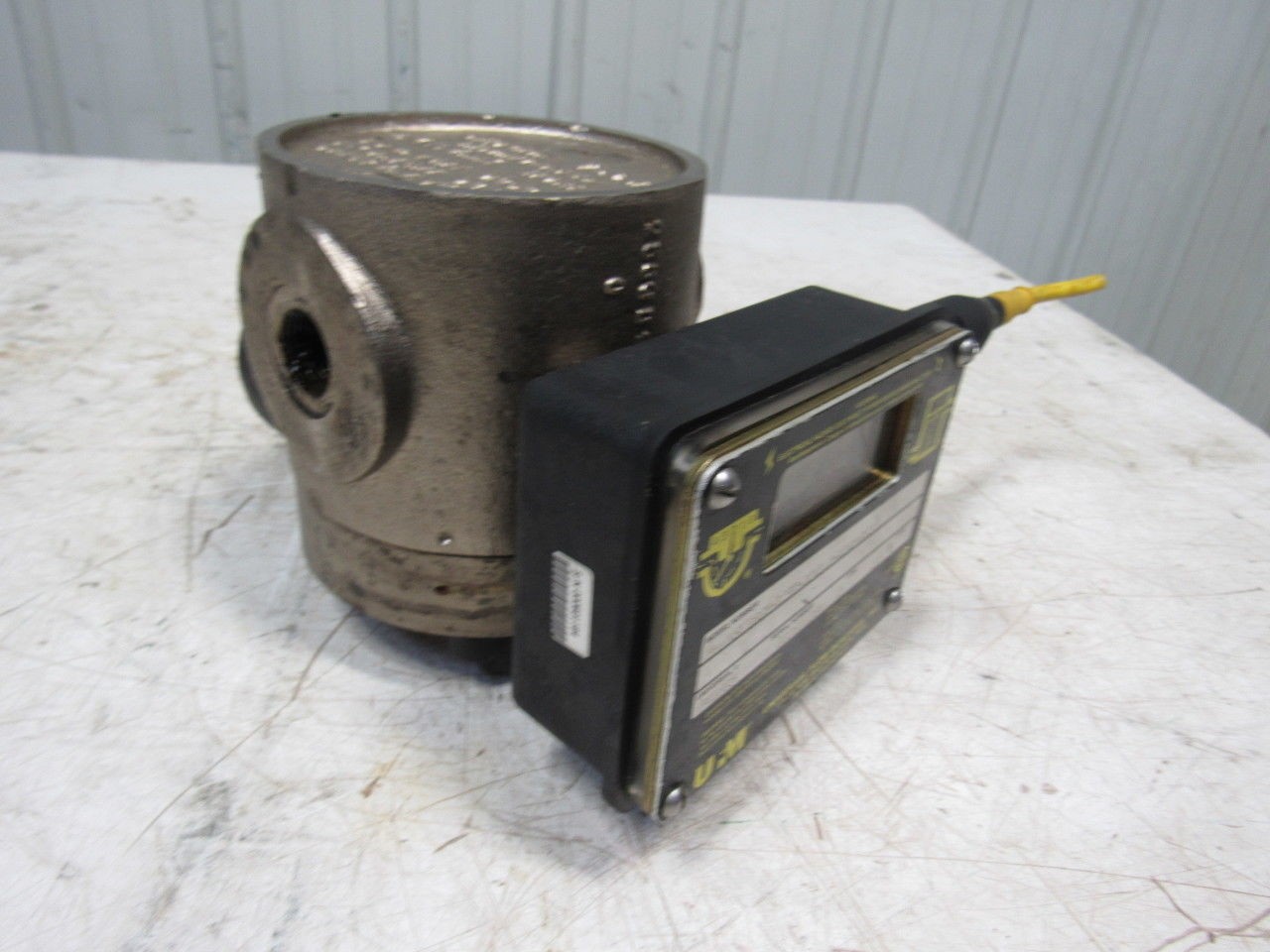 UFM MH-NSF16GM-12BP-32V1.0-A1WU-PC3 Type 4 0-16 GPM Flow Meter 1/2″ Ports