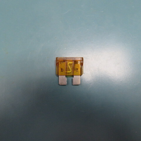 LITTLEFUSE 0257005.PXOCR Qty of 100 per Lot 5 A AC 32 V DC Fuse Automotive Re