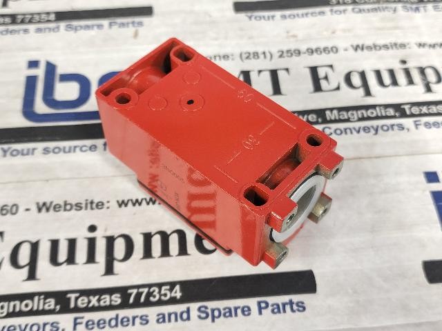 (Lot of 2) NEW Telemecanique Limit Switch – XCK-J5970 w/Warranty