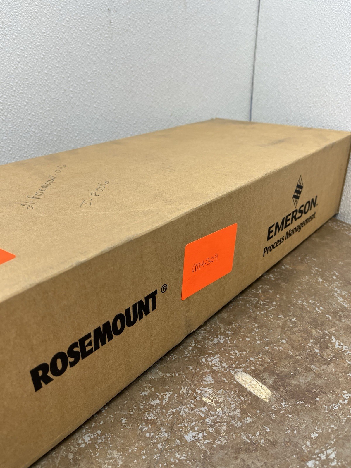 ROSEMOUNT MODEL 79 CONNECTION HEAD MOUNT TEMPERATURE TRANSMITTER HOUSING