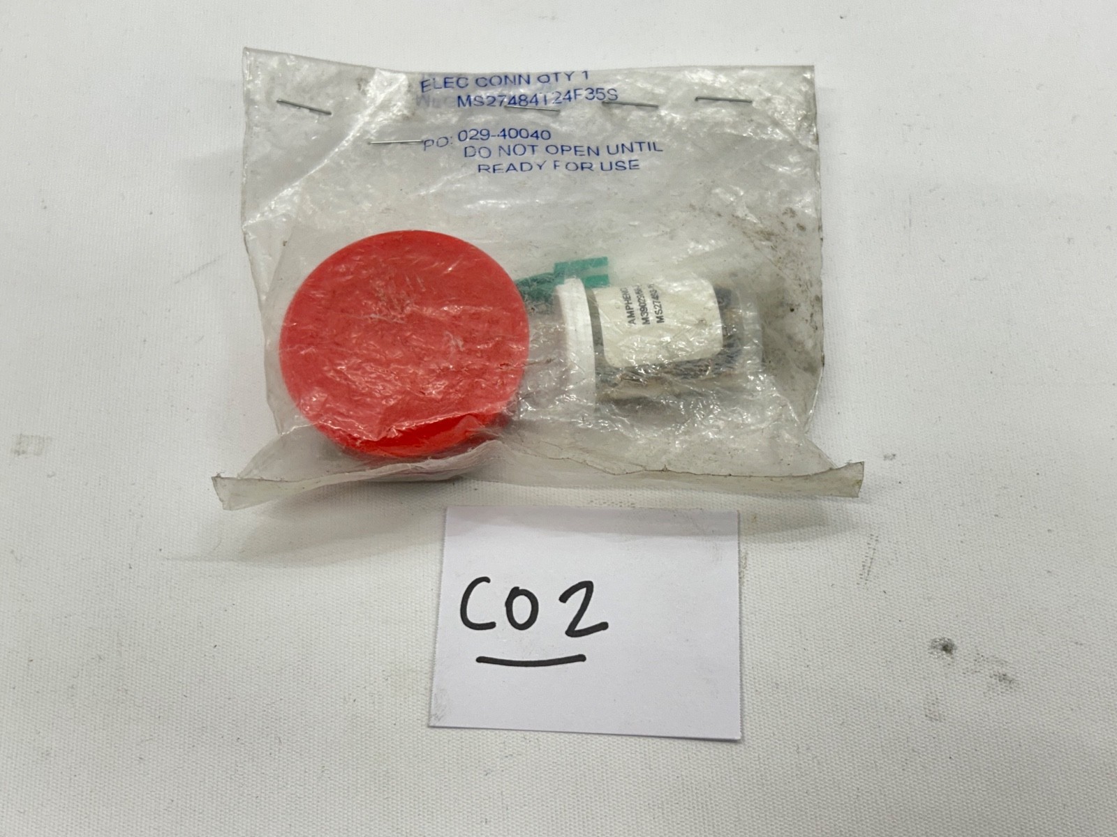 MIL-SPEC Connector MS27484T24F35S