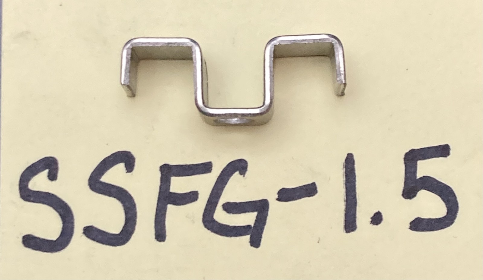 Qty 25 New Replaces GRATING FASTENERS SSFG-1.5 Saddle Clip, SS, Plain, Gr. 316