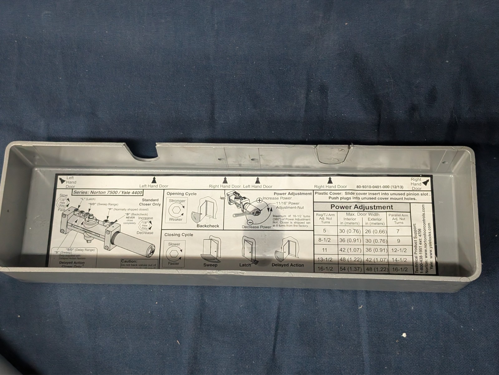Norton 7500/Yale 4400 Left or Right Hand Door Closer, 689 Finish, Parts Missing!