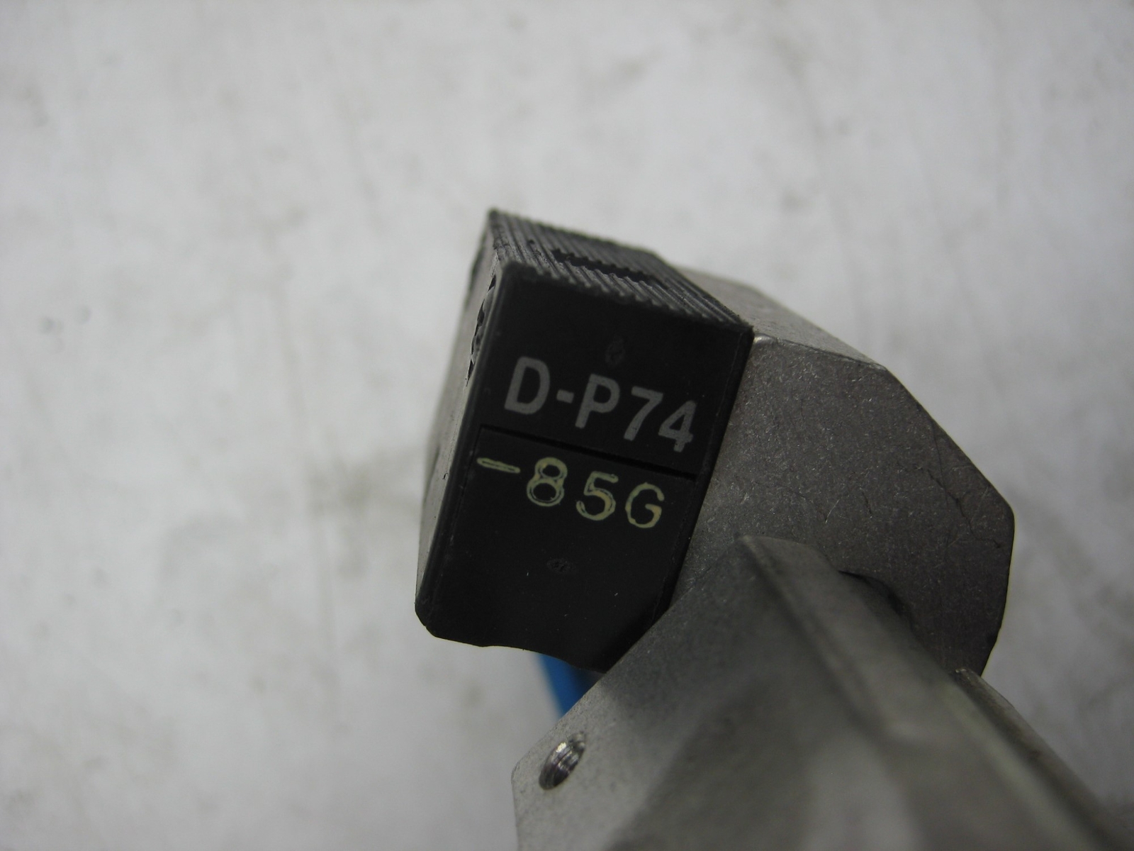 SMC D-P74-85G PROXIMITY SWITCH (AS PICTURED) NSNP
