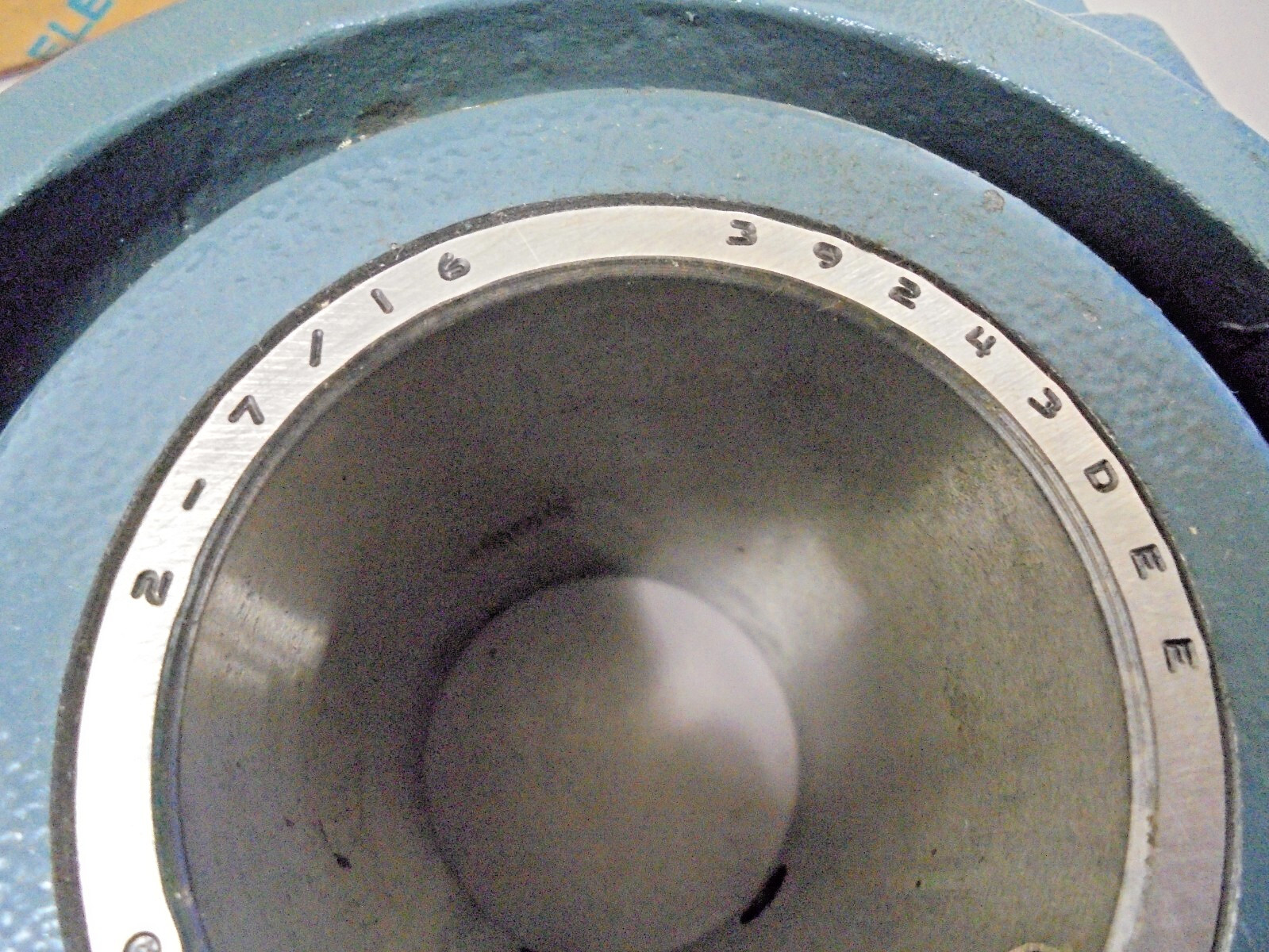 Dodge P4BTFXT207R Pillow Block Bearing Assembly TAF-XT 2-7/16″ Round Bore
