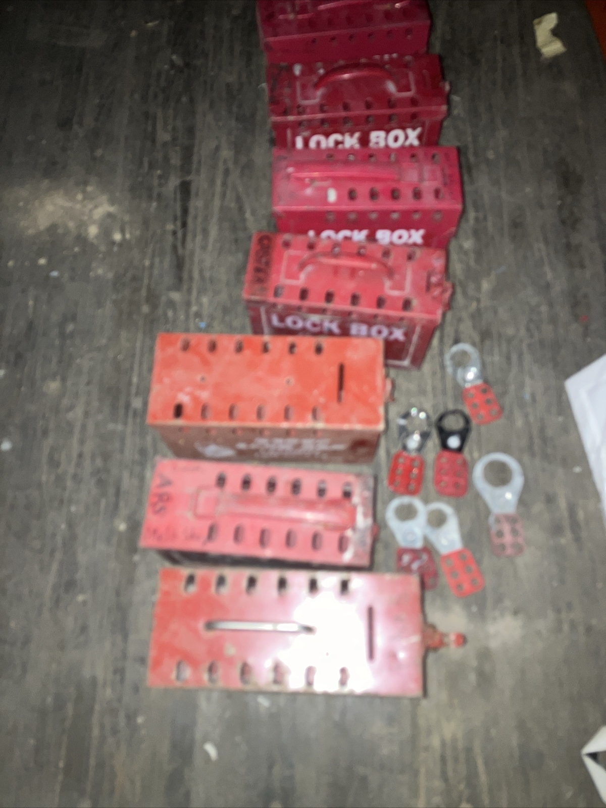 BRADPOWER Portable Metal Group Lock Out Box X7 Boxes And 6 Clasp Read