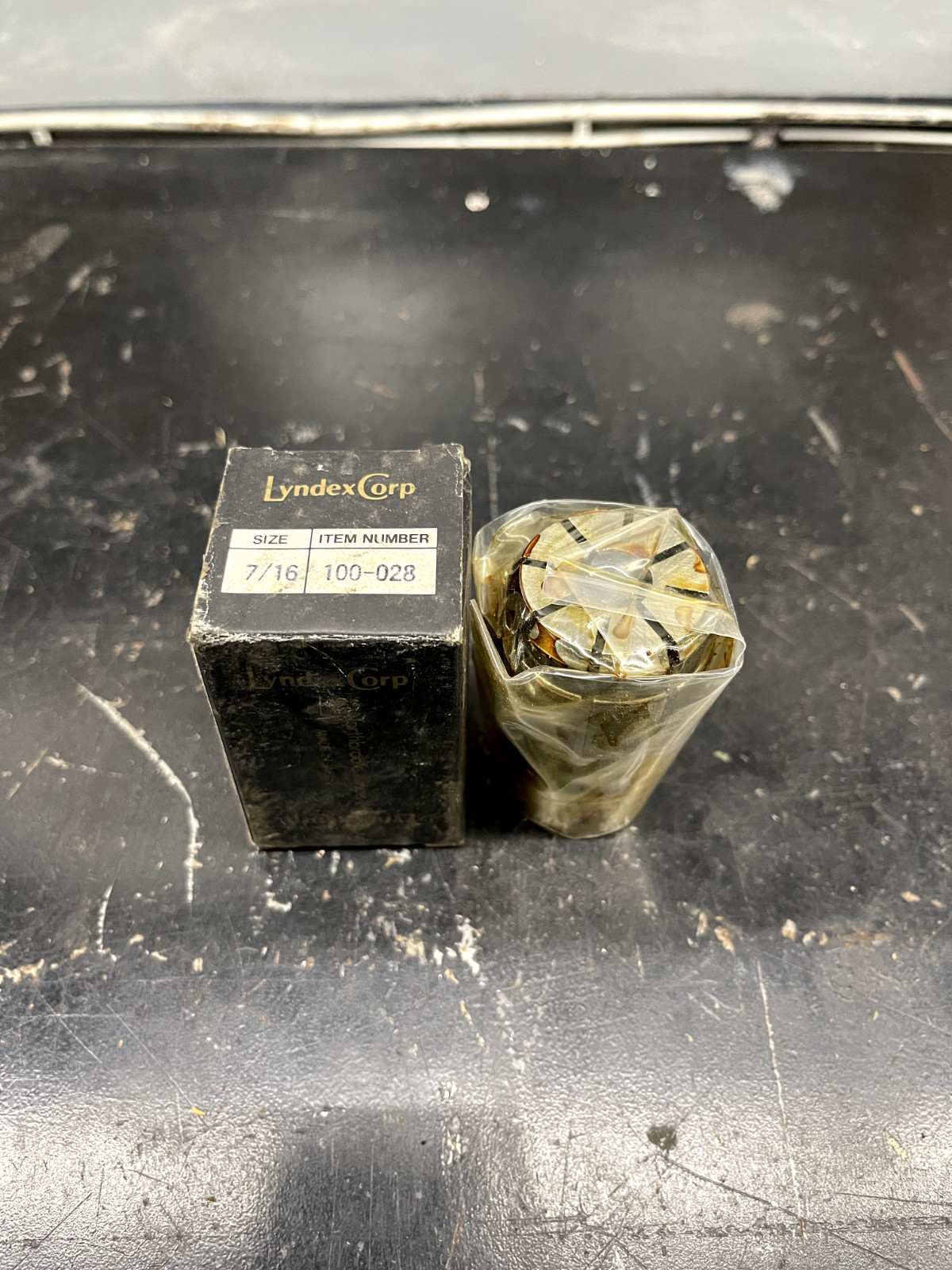 Lyndex Corp 7/16 100-028 Collet