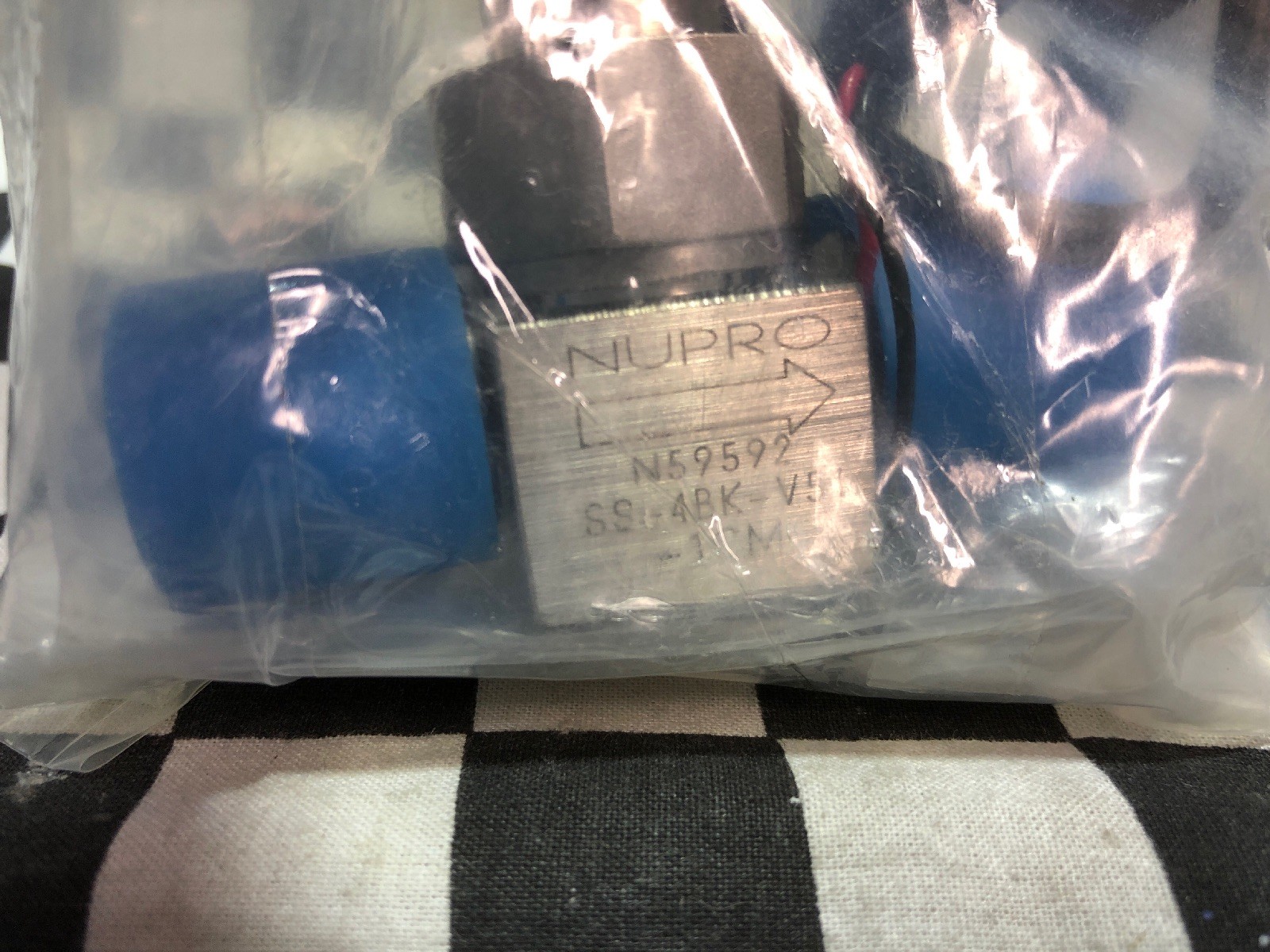 Swagelok Bellows Sealed Valve 1/4″ FVCR, SS-4BK-V51-1CM, SHIPSAMEDAY#1615Q10