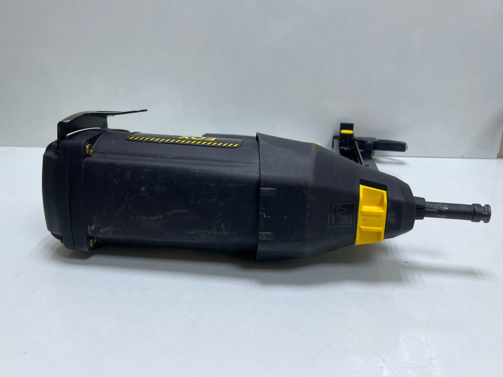 CELO Cordless Gas Nailer FOX 40 (Only Unit)