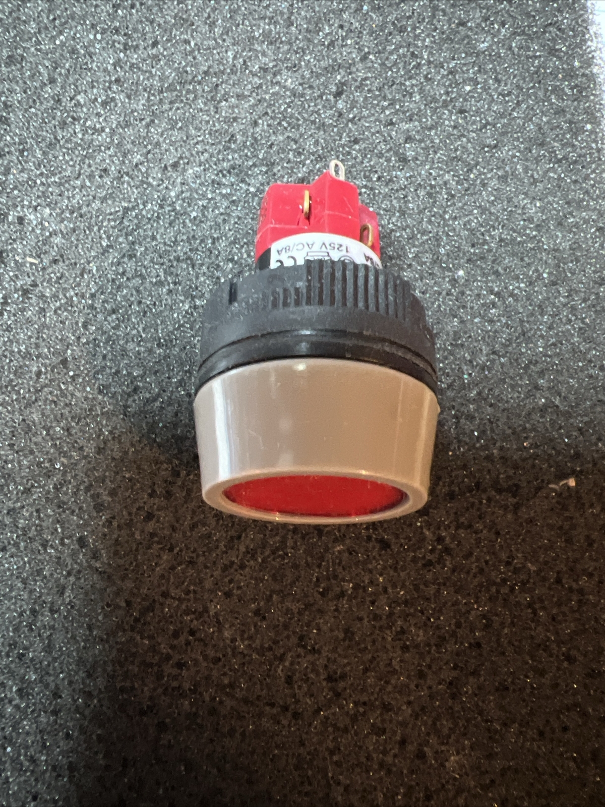 E-SWITCH D16EER11BRED