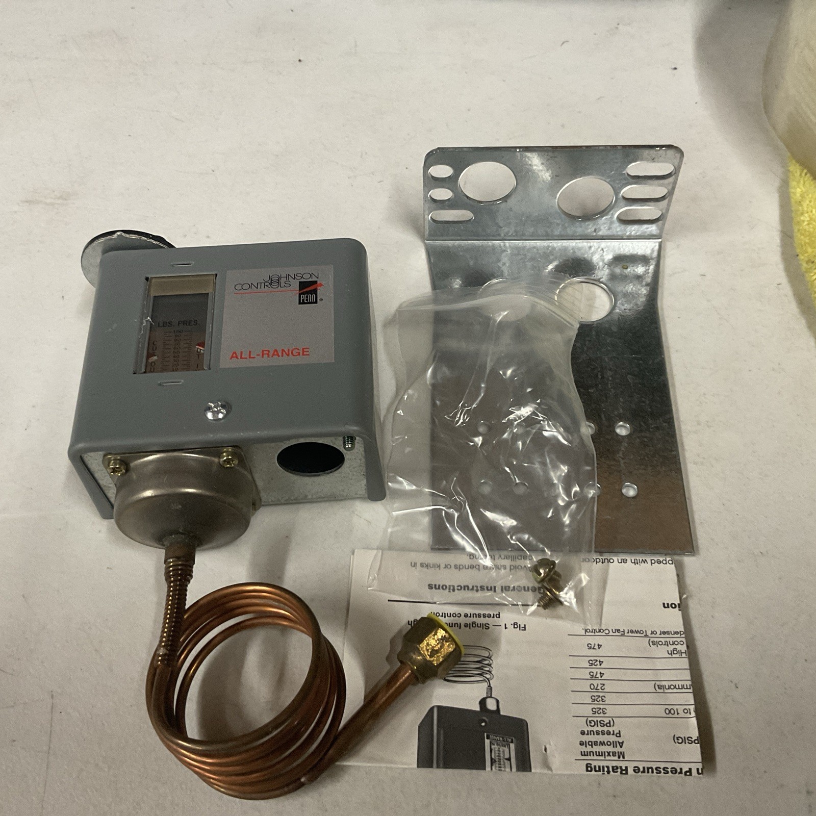 NEW JOHNSON CONTROLS P70AB-2E LOW SIDE PRESSURE CONTROL 20″HG VAC P70AB-2