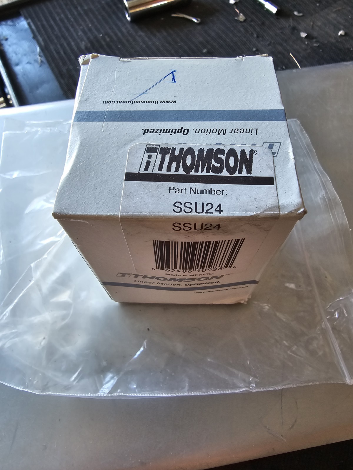 THOMSON SSU 24 Linear Bearing Ball Bushing Linear Bearing 1-1/2in Bx700