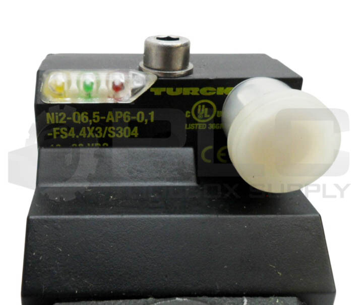 SMC CKZT50TN-105T SLIM LINE CLAMP CYLINDER W/ NI2-Q6.5-AP6-0.1-FS4.4X3/S304