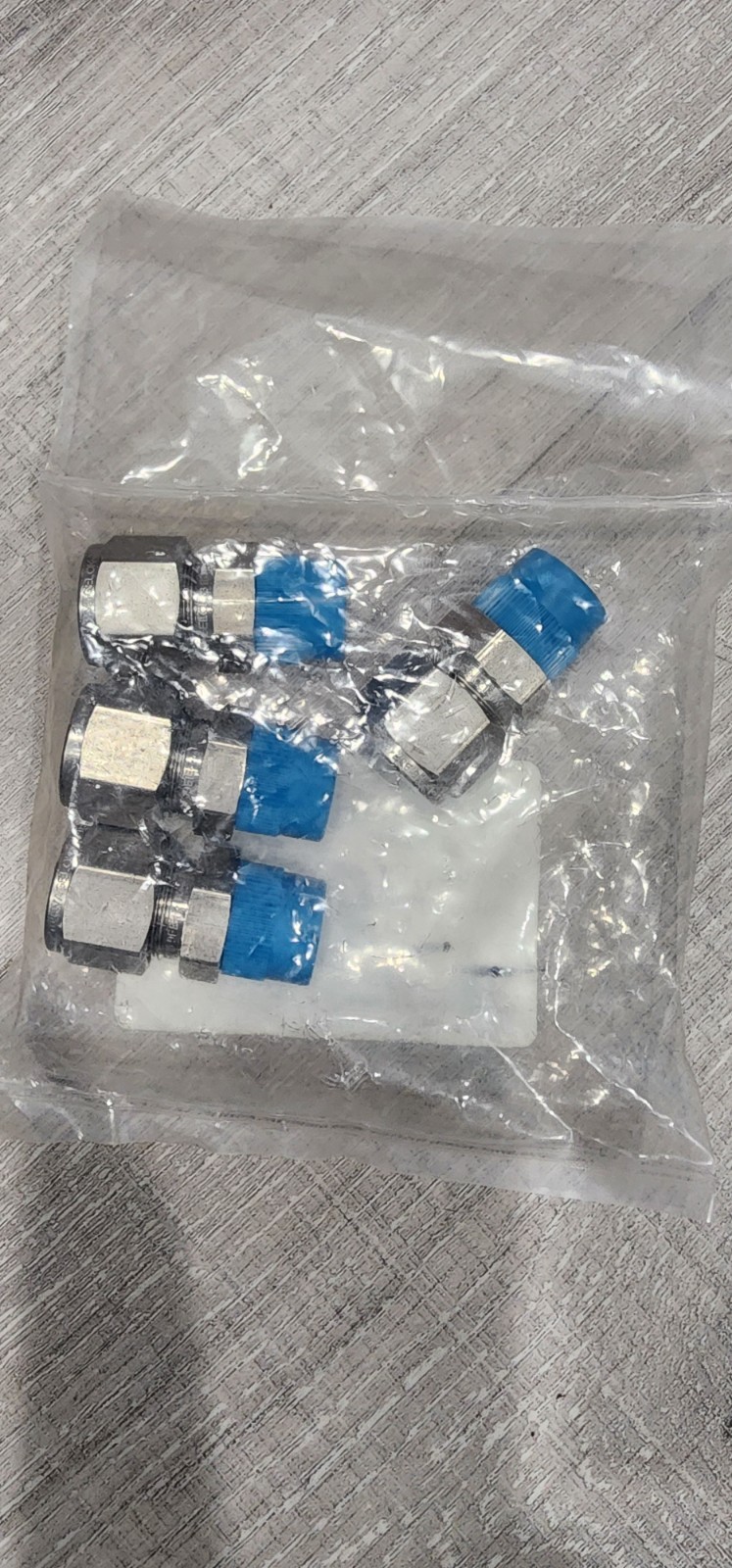 4pcs Swagelok ss-810-1-6