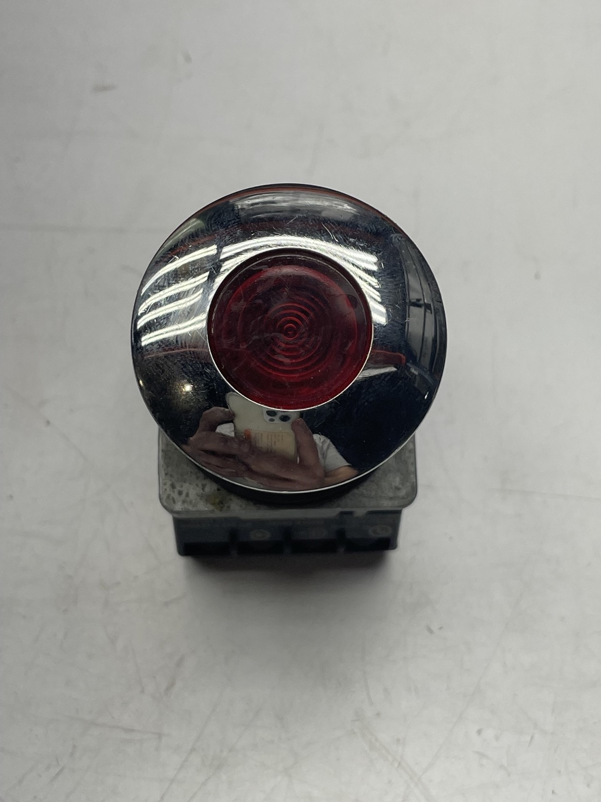 SIEMENS 52AAIM2 52PP2M2 RED PUSHBUTTON NSNP