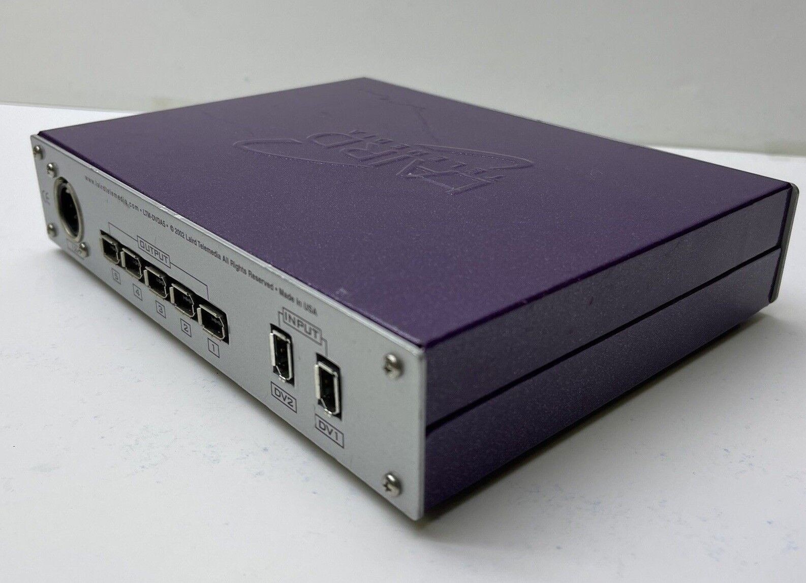 Laird Telemedia DV Distribution Amplifier LTM-DVDA5 1X5 IEEE 1394