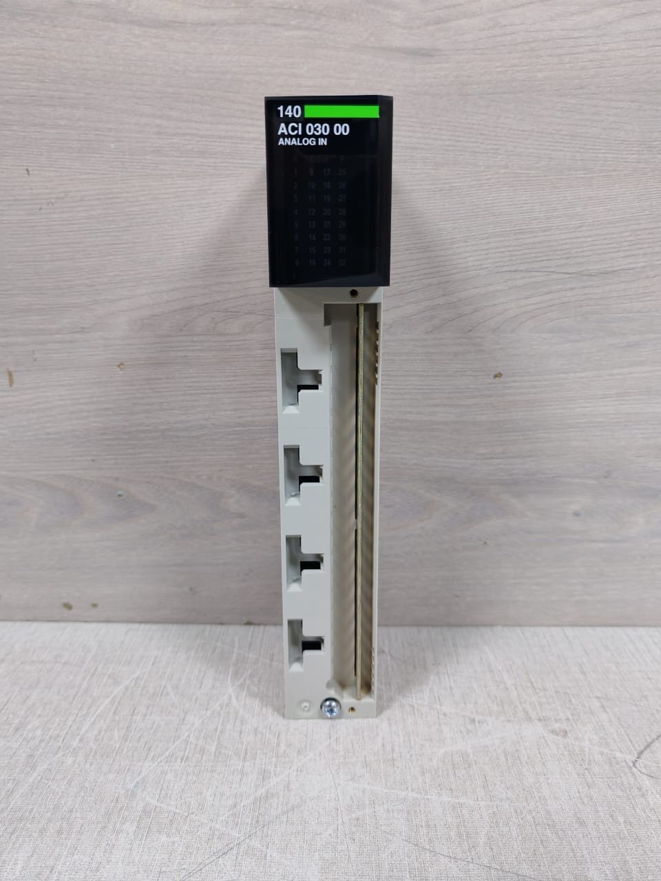 SCHNEIDER MODICON QUANTUM 140 ACO 030 00 ANALOG OUTPUT