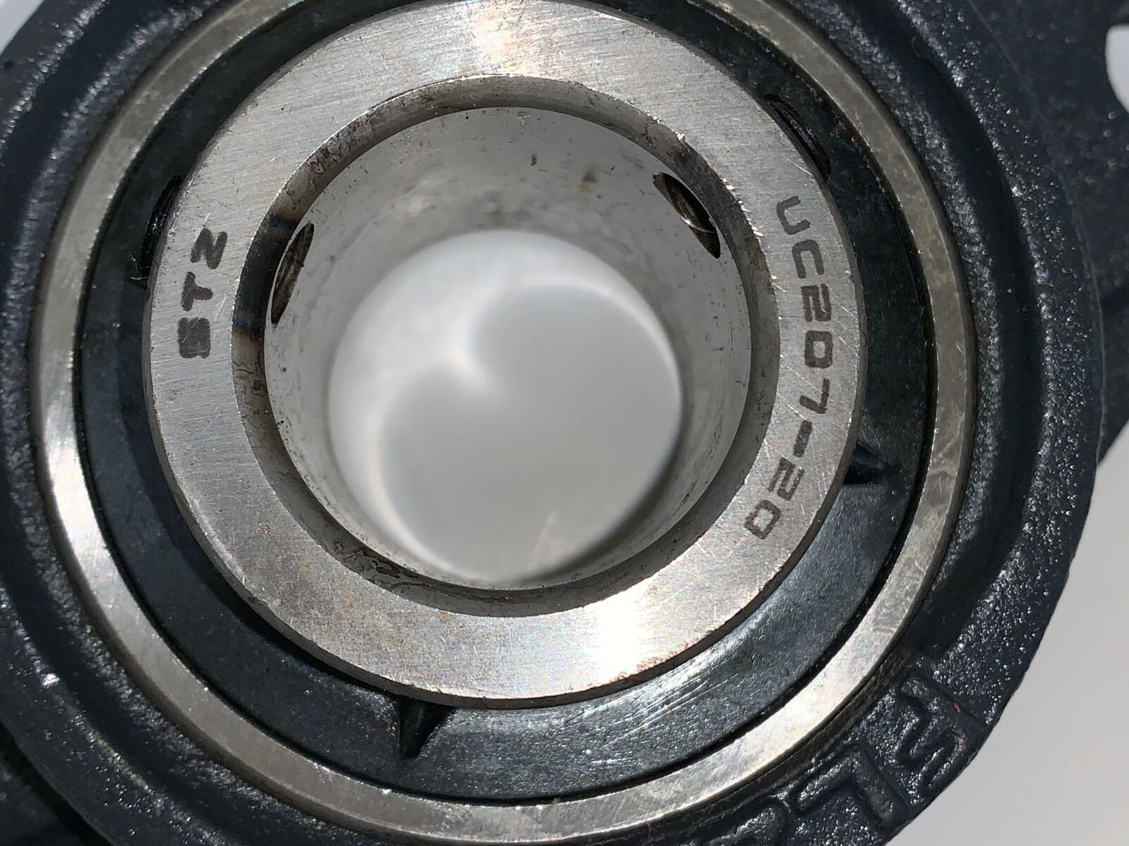 ISC FLANGE BEARING, UC207-20, FL207, 1-1/4″ BORE, 1-7/8″ BEARING OD, 6-3/8″ L