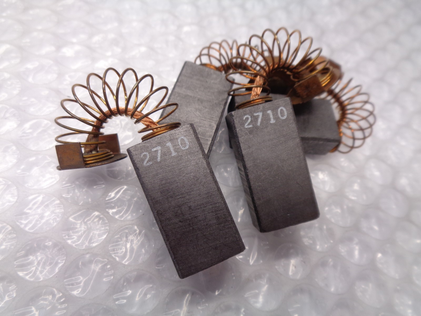 INDUSTRIAL SPARE 2710 CARBON BRUSH LOT OF 4 NSNP