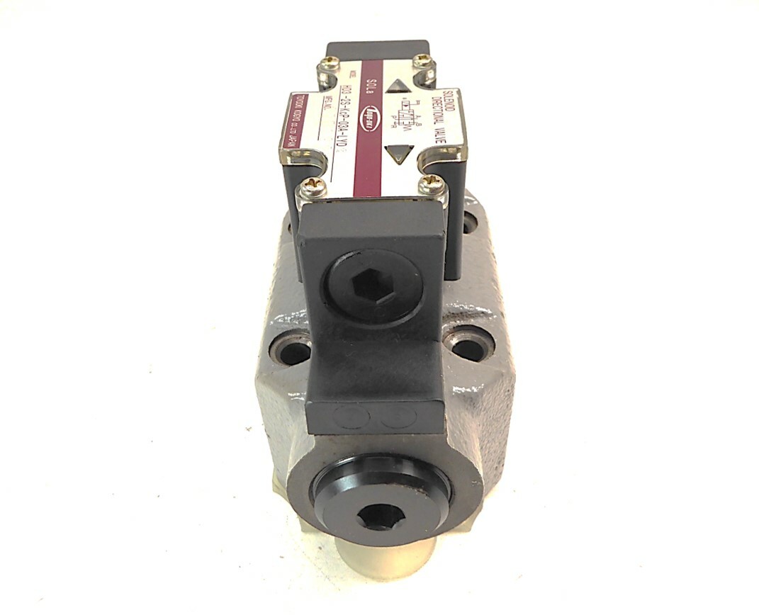 Toyo-oki Kogyo HD3-2S-KcP-03A-LYD 2 / HD32SKcP03ALYD Hydraulic Valve NEW