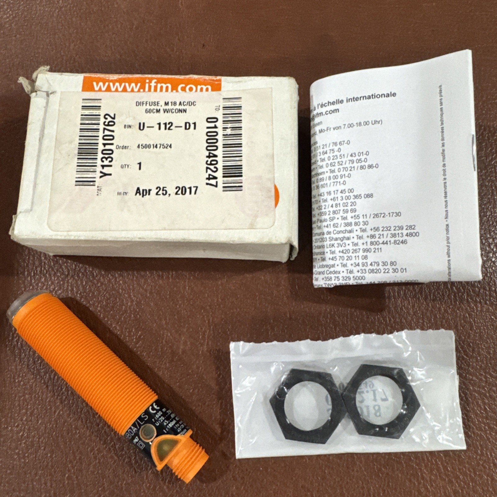 NEW EFECTOR IFM 0GT-HB0A/LS DIFFUSE REFLECTION SENSOR 20-250V AC/DC 0G0035