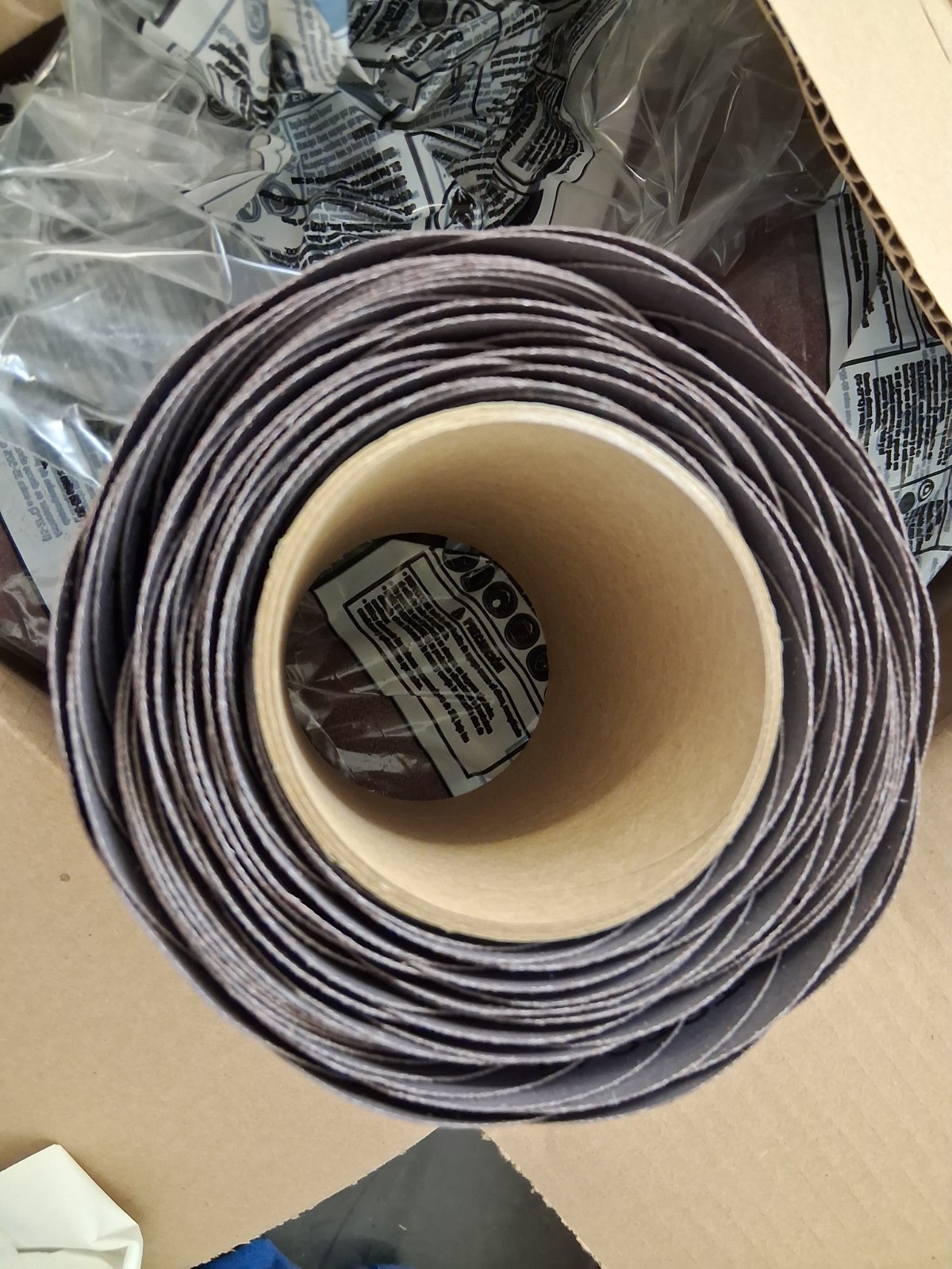 3M Aluminum Oxide PSA Disc Roll 5″ Dia 80Grit 7010326272