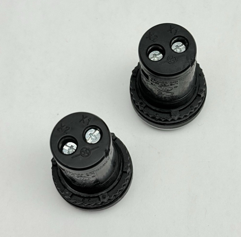 Lot Of 2, L20SC50L BACO Controls, Panel Mount Indicators, 24V, AC/DC
