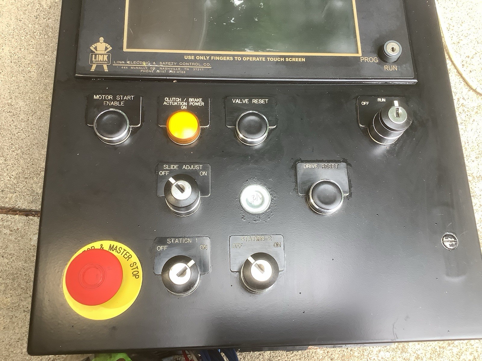 USED LINK ELECTRIC Omnilink 806 LCD OPERATOR TERMINAL & Cables off Working Press