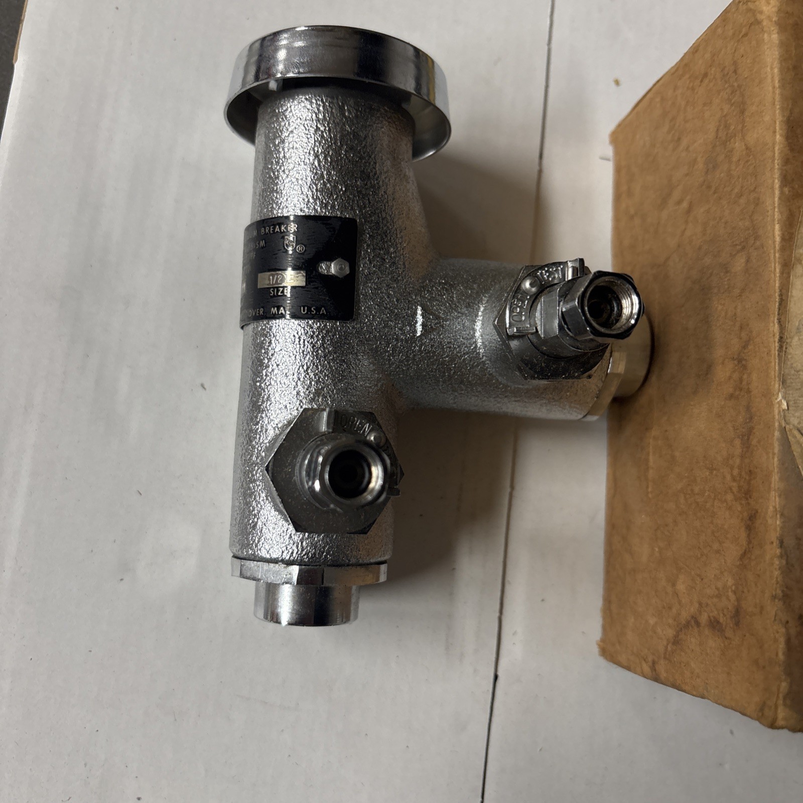 WATTS REGULATOR 1/2″ PRESSURE VACUUM BREAKER 800 NOS