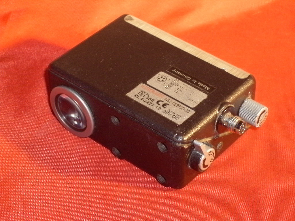 PEPPERL + FUCHS/VISOLUX RL 4-2223 PHOTOELECTRIC SENSOR 181558 9.114.325 12-30VDC