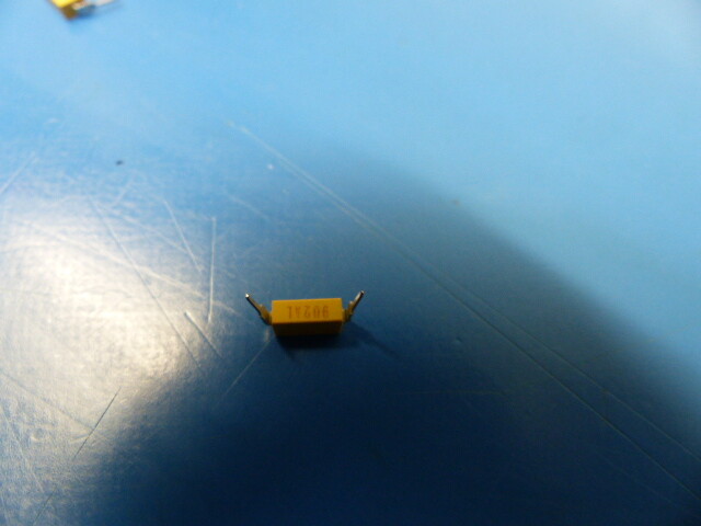 AVX MD015E334MAB Qty of 60 per Lot .33uF 20% 50V Cer Z5U