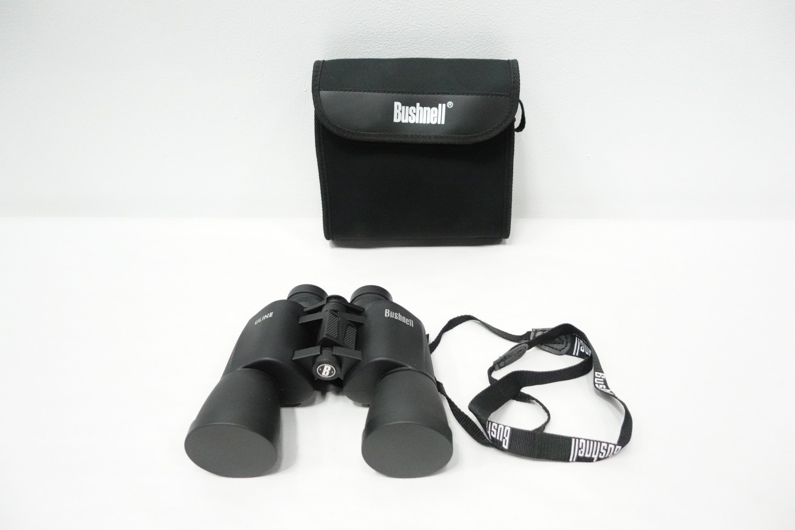 Bushnell FOV341FT Wide Angle Binocular W/ Case