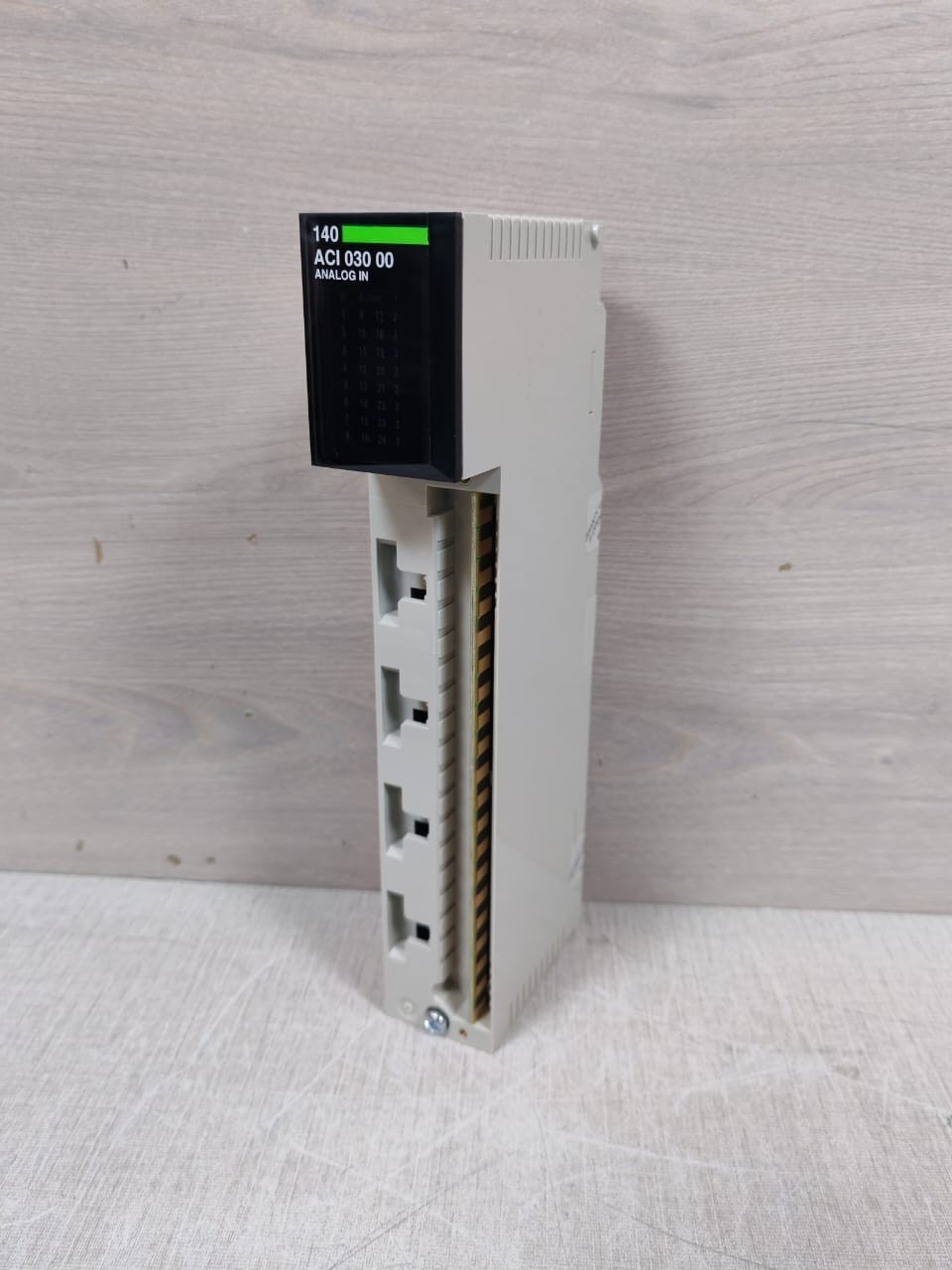 SCHNEIDER MODICON QUANTUM 140 ACO 030 00 ANALOG OUTPUT