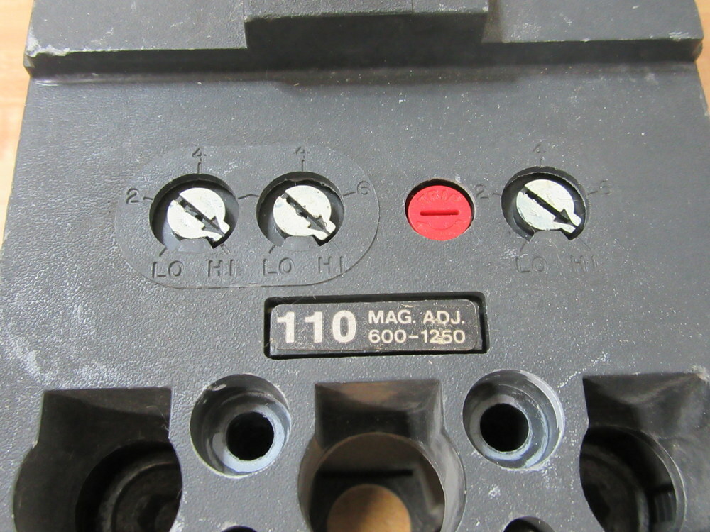 General Electric TFK224F000 225A Circuit Breaker