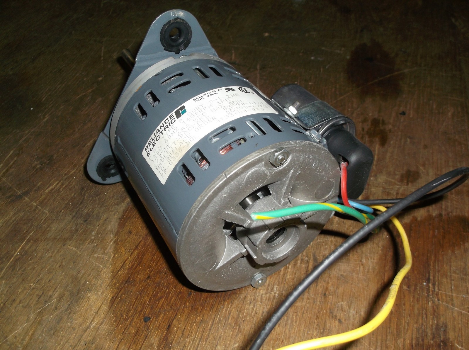 Reliance Electric Motor Type R HP 05890-61310 1/25HP 1680 RPM KP-G330-BOL 4133-0