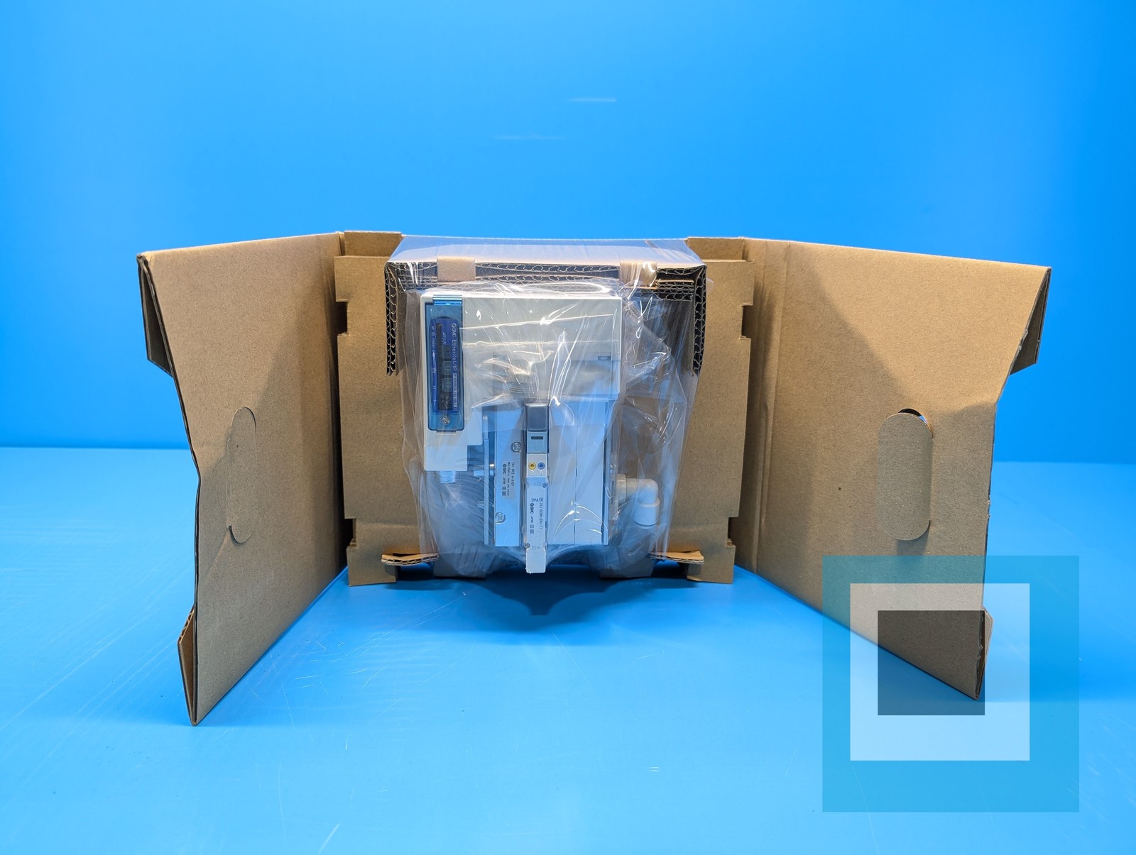 SMC ZZKJ04-01-DUA00180 Fieldbus Vacuum Manifold – NEW OPEN BOX