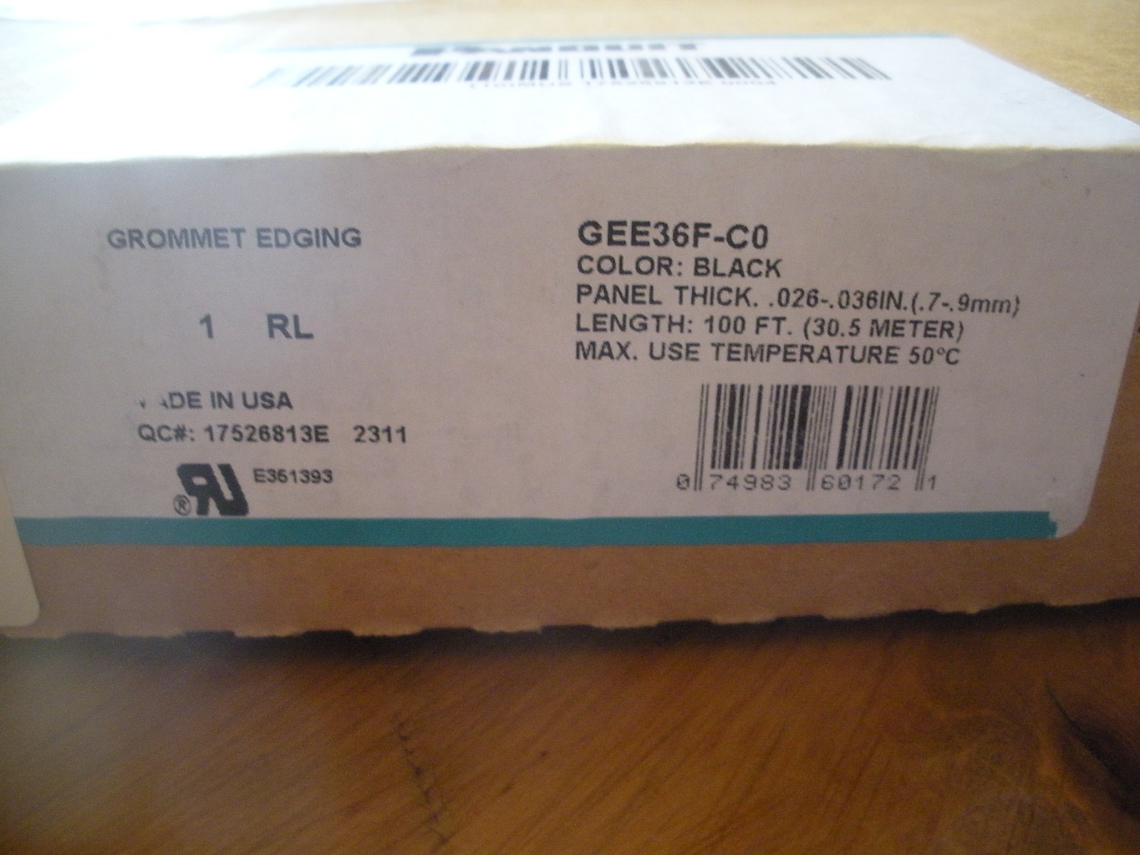 New Panduit GEE36F-C0 BLACK Grommet Edging 100FT 50°C, .026-.036 IN