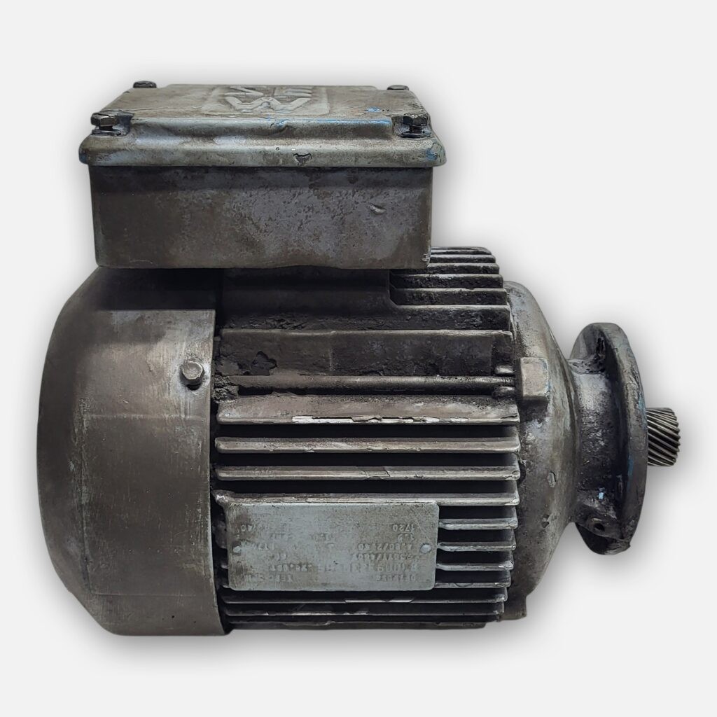 SEW EURODRIVE DFT90S4 MOTOR 1.5HP 1720RPM