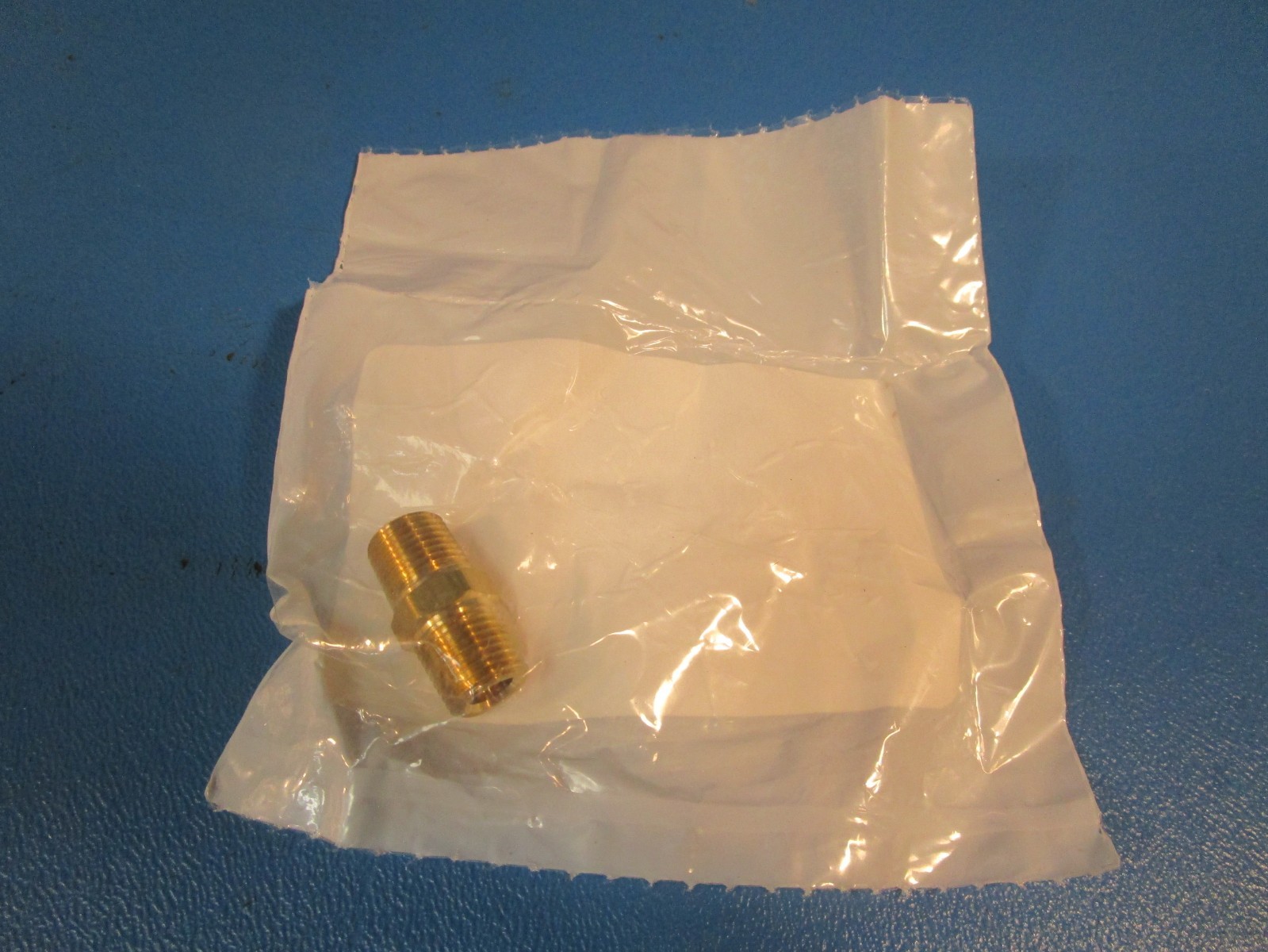 LOT OF 21 BW Hex Brass Nipple 1/8″NPT Male X 1/8″ NPT Male Pipe Fitting 3/8-inch