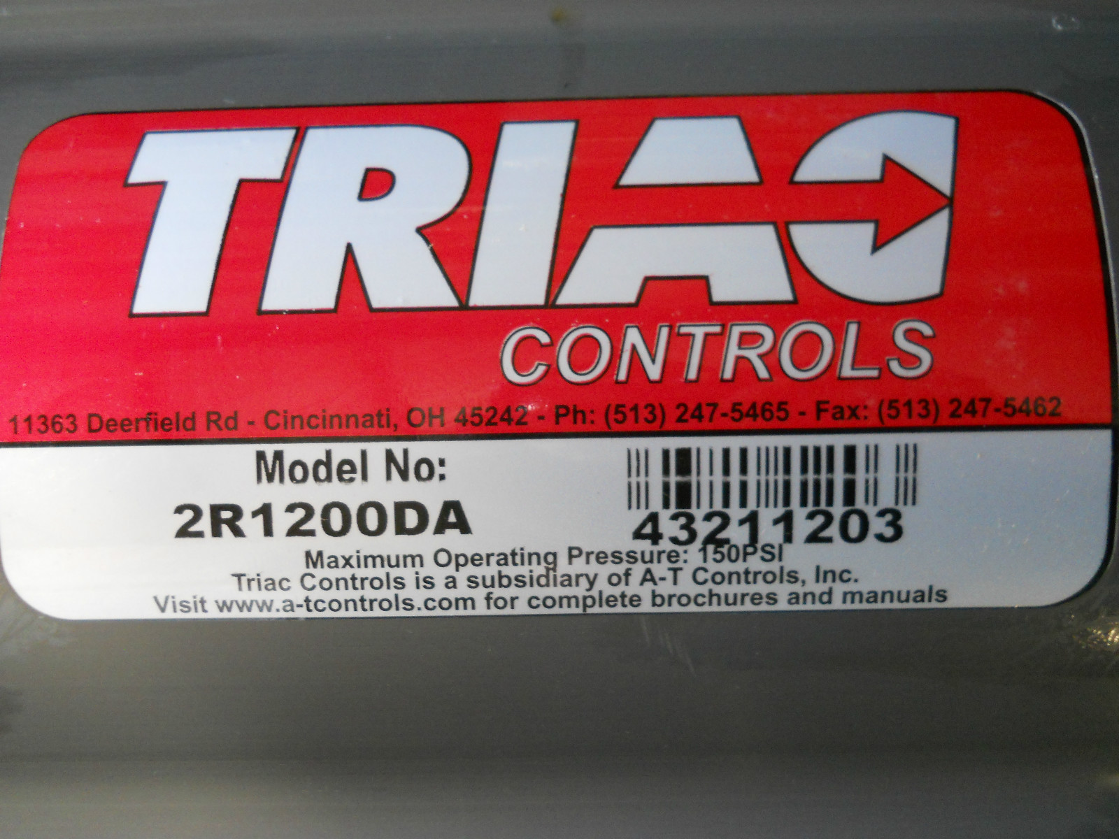 TRIAC 2R1200DA ACTUATOR with OVERSIZED 6″ 93C-F1-600/2R6D-XA SS BALL VALVE – NEW