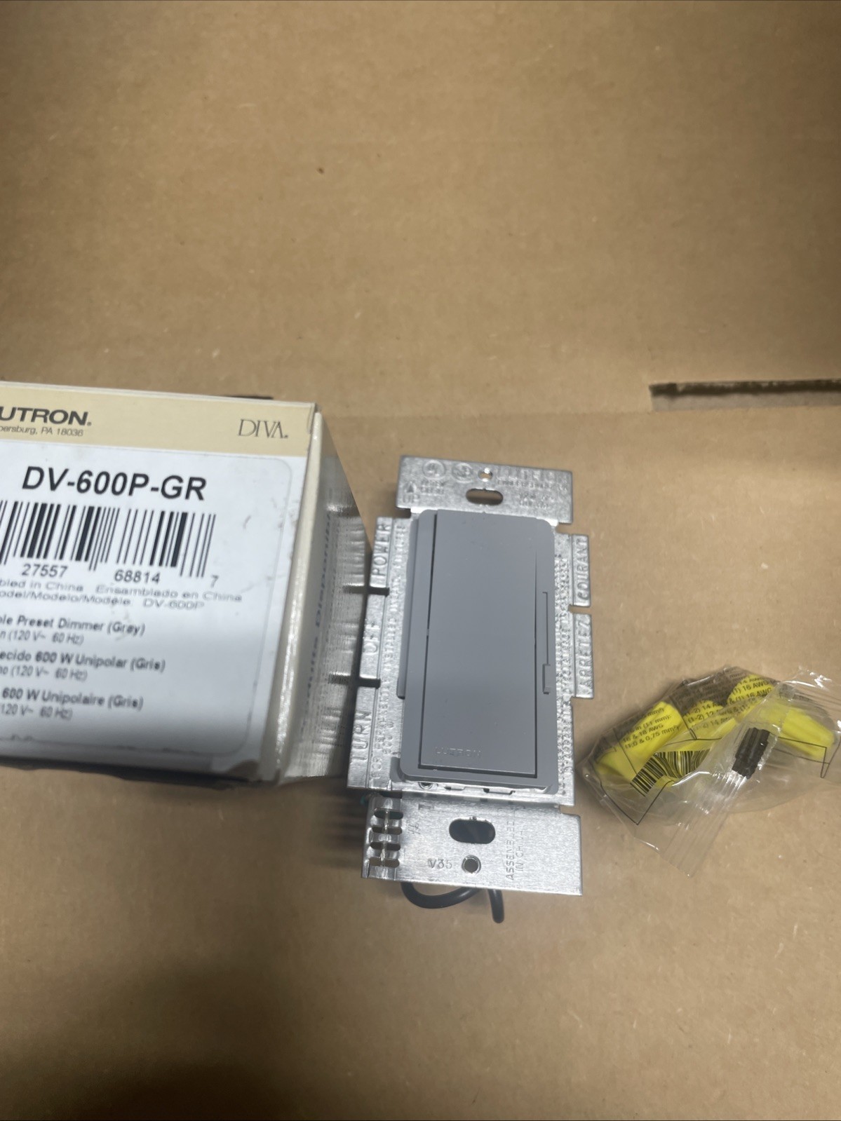 Lutron DV-600P-GR 120V at 60Hz 1-Pole Preset Dimmer With Locator Light Gray