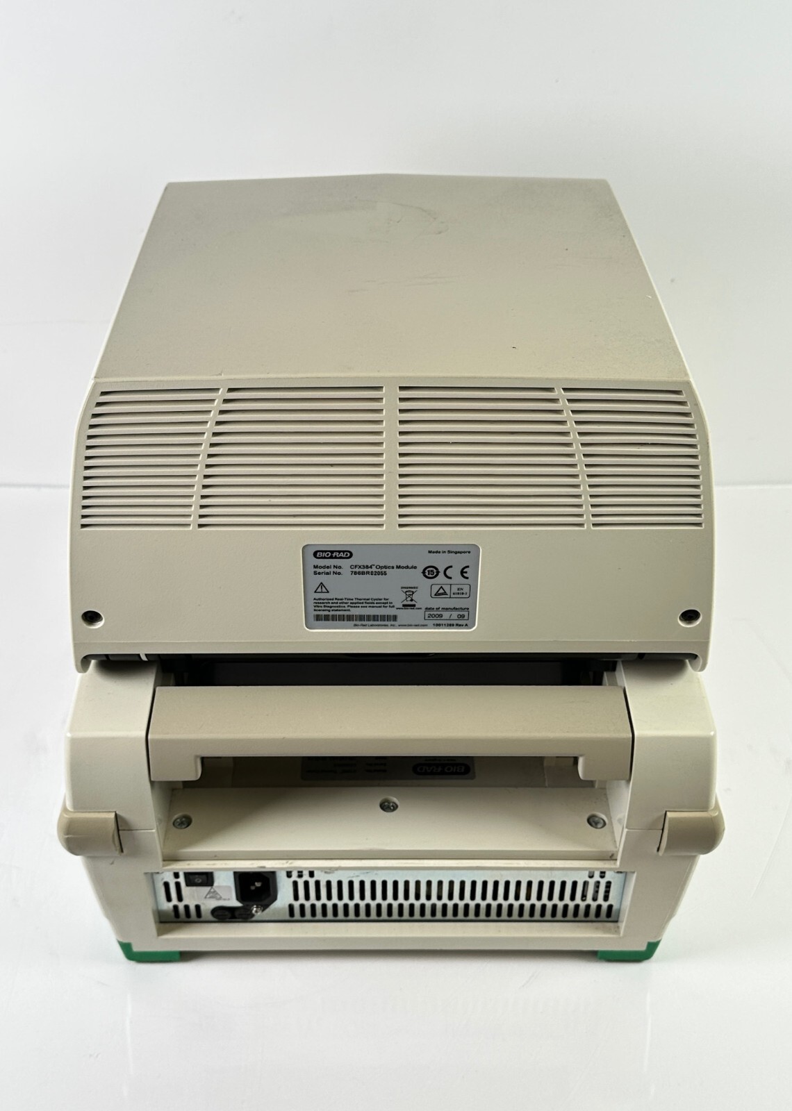 Bio-Rad C1000 Thermal Cycler with CFX384 Optics Module