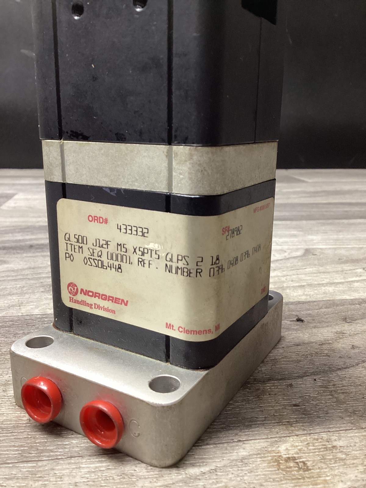 Norgren GL500 J12FM5X5PT5GLPS218 Pneumatic Gripper #117C108PR4*SI