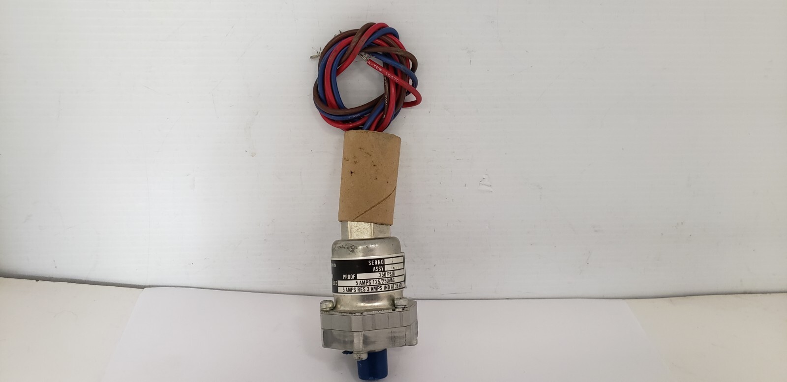 ITT NEO-DYN 182P12C3 VACUUM SWITCH, 250PSIG, 5 AMPS, 125/250VAC, NNB