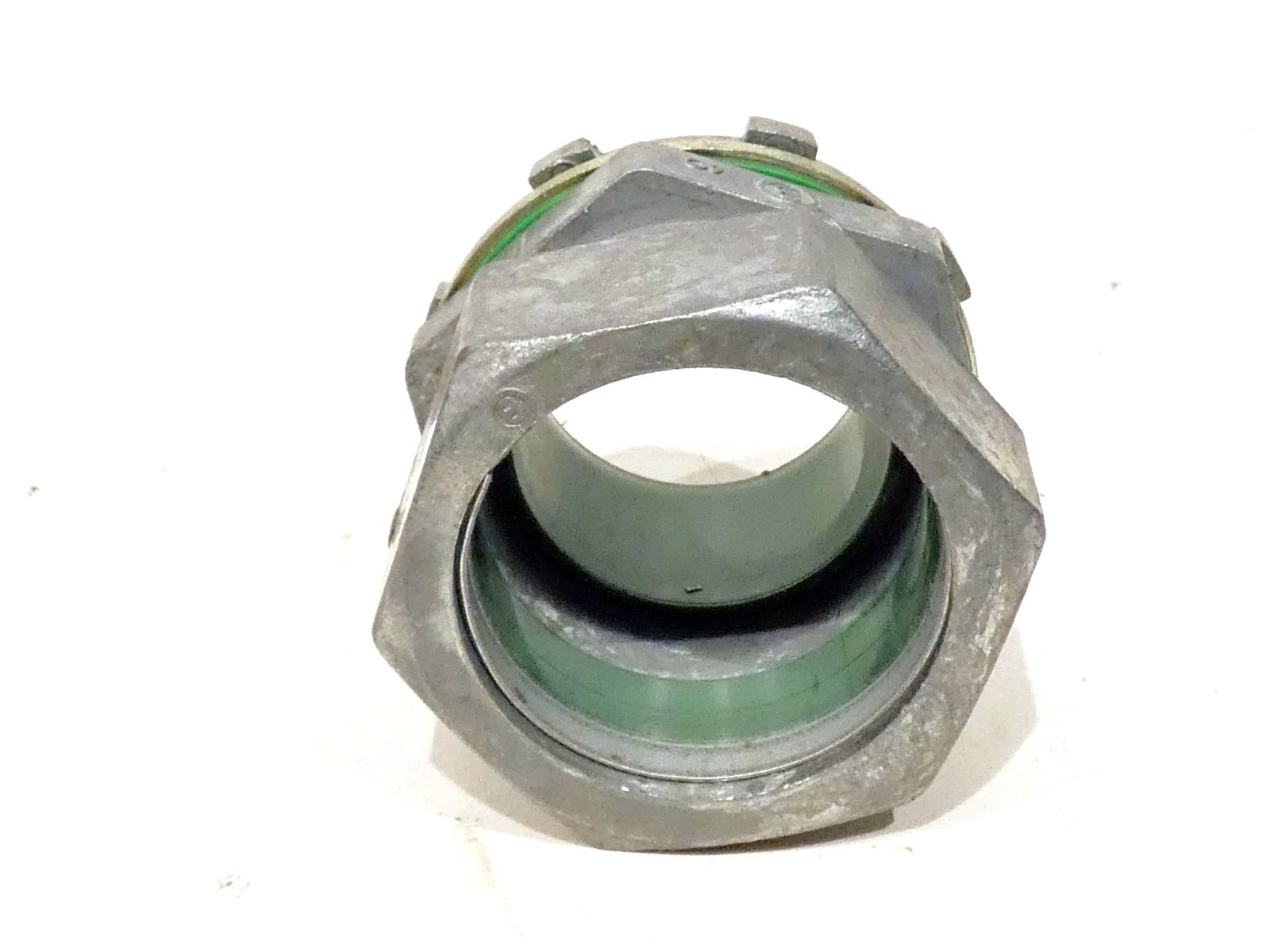 Bridgeport 253-RTI2 1-1/4″ Insulated Rain Tight Compress – Box of 10