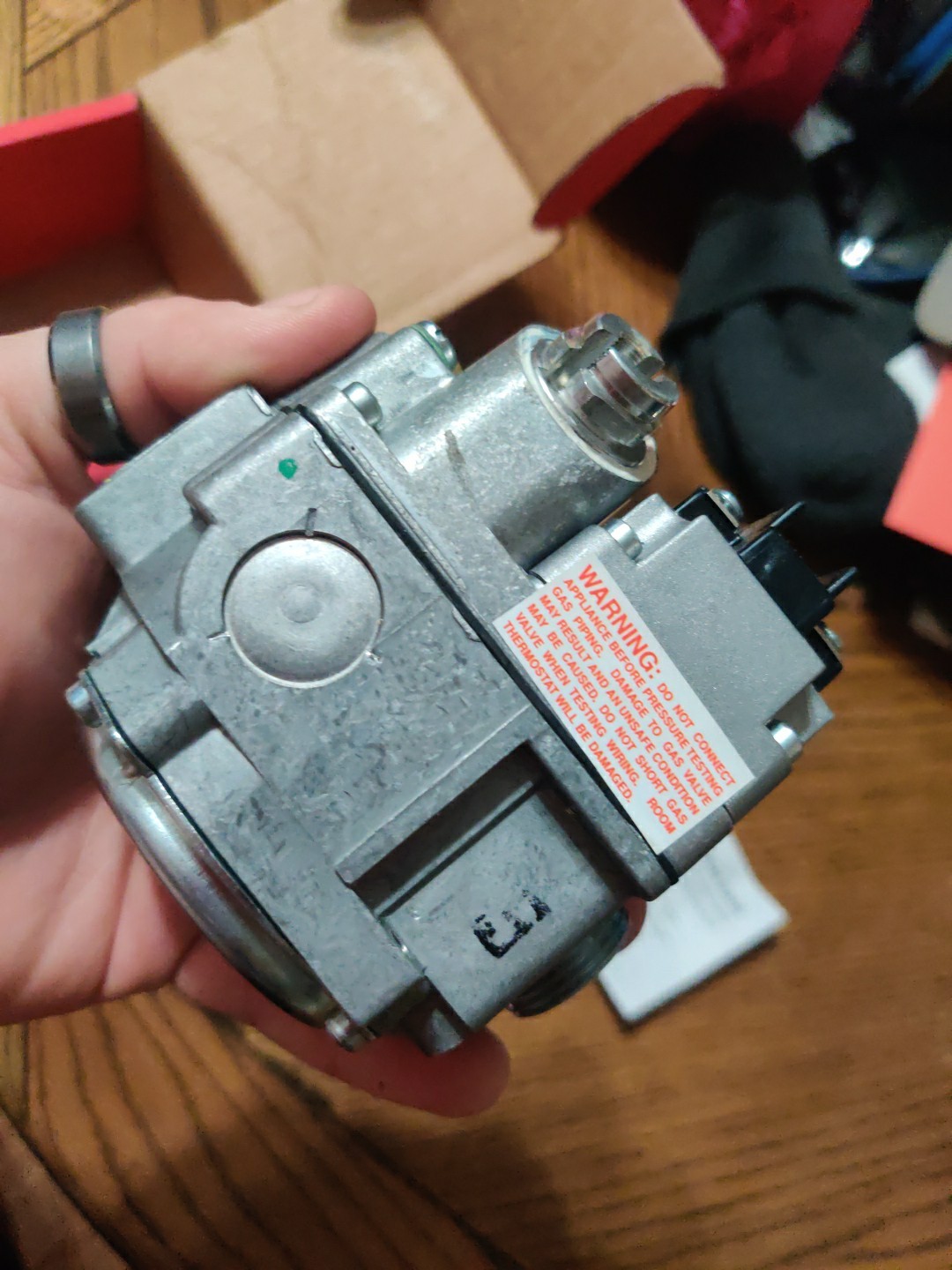 Robertshaw Gas Valve, Fast Opening, 240K Btu/hr, 1/2 x 3/4 In