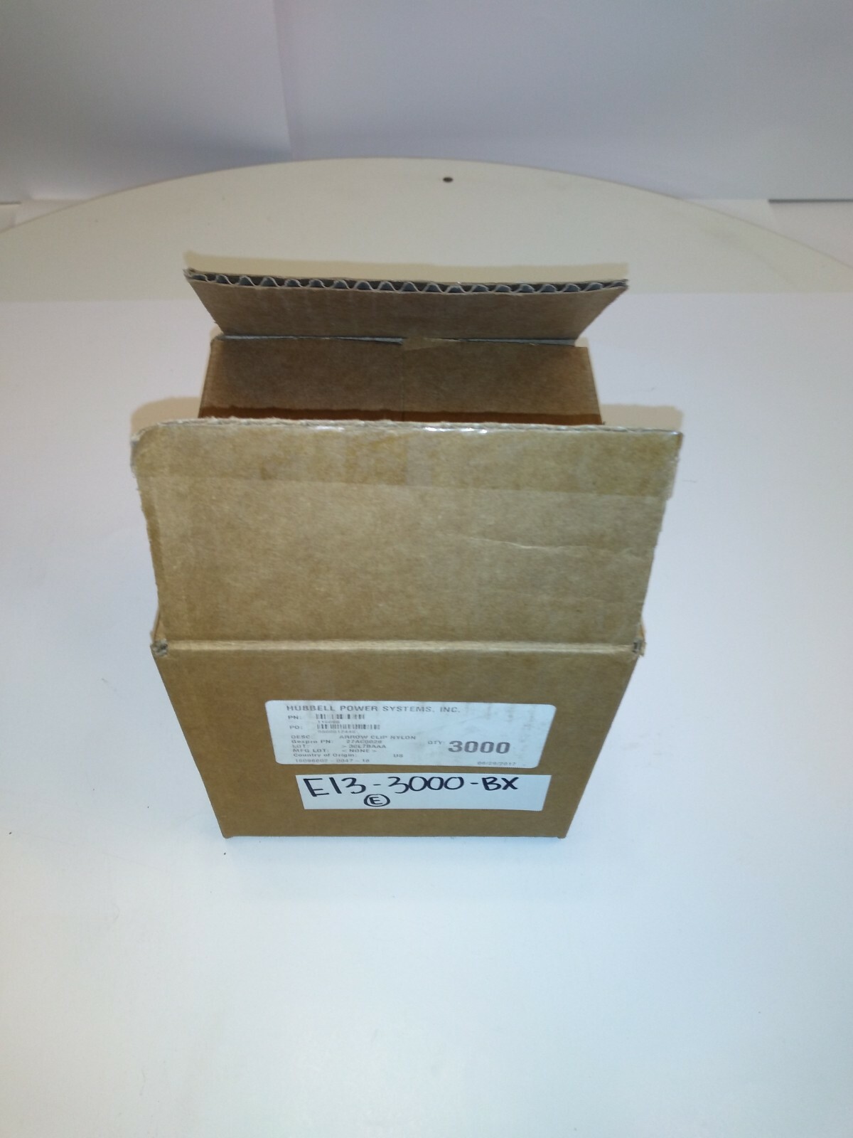 Hubbell Power Systems, Inc. Arrow Clip Nylon 115086/ 27AC0028 (3000 Pack)