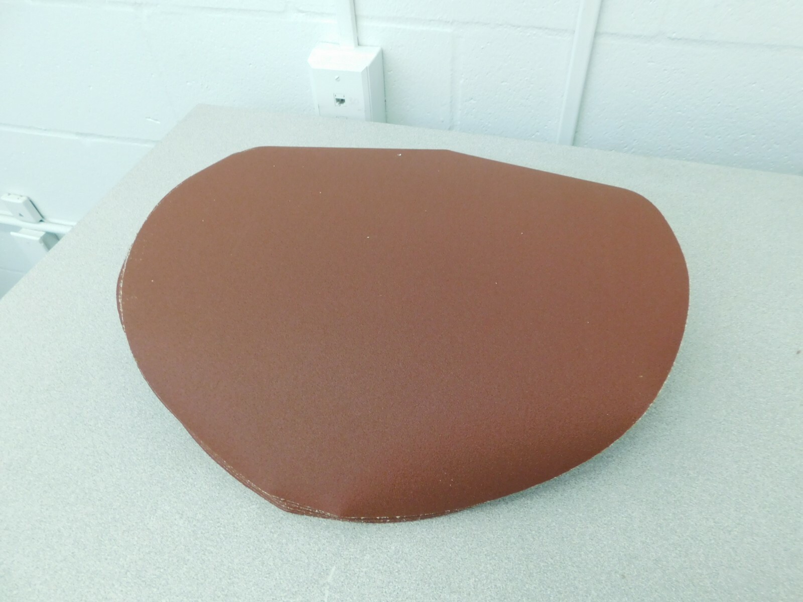 Pro-Grade Aluminum Oxide Adhesive PSA Discs 10Pk 15″ Diam 120 Grit 809775-08286